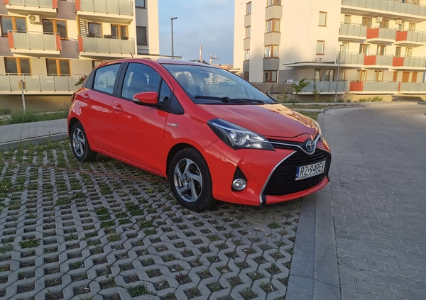 Toyota Yaris cena 41000 przebieg: 149000, rok produkcji 2014 z Rzeszów małe 154